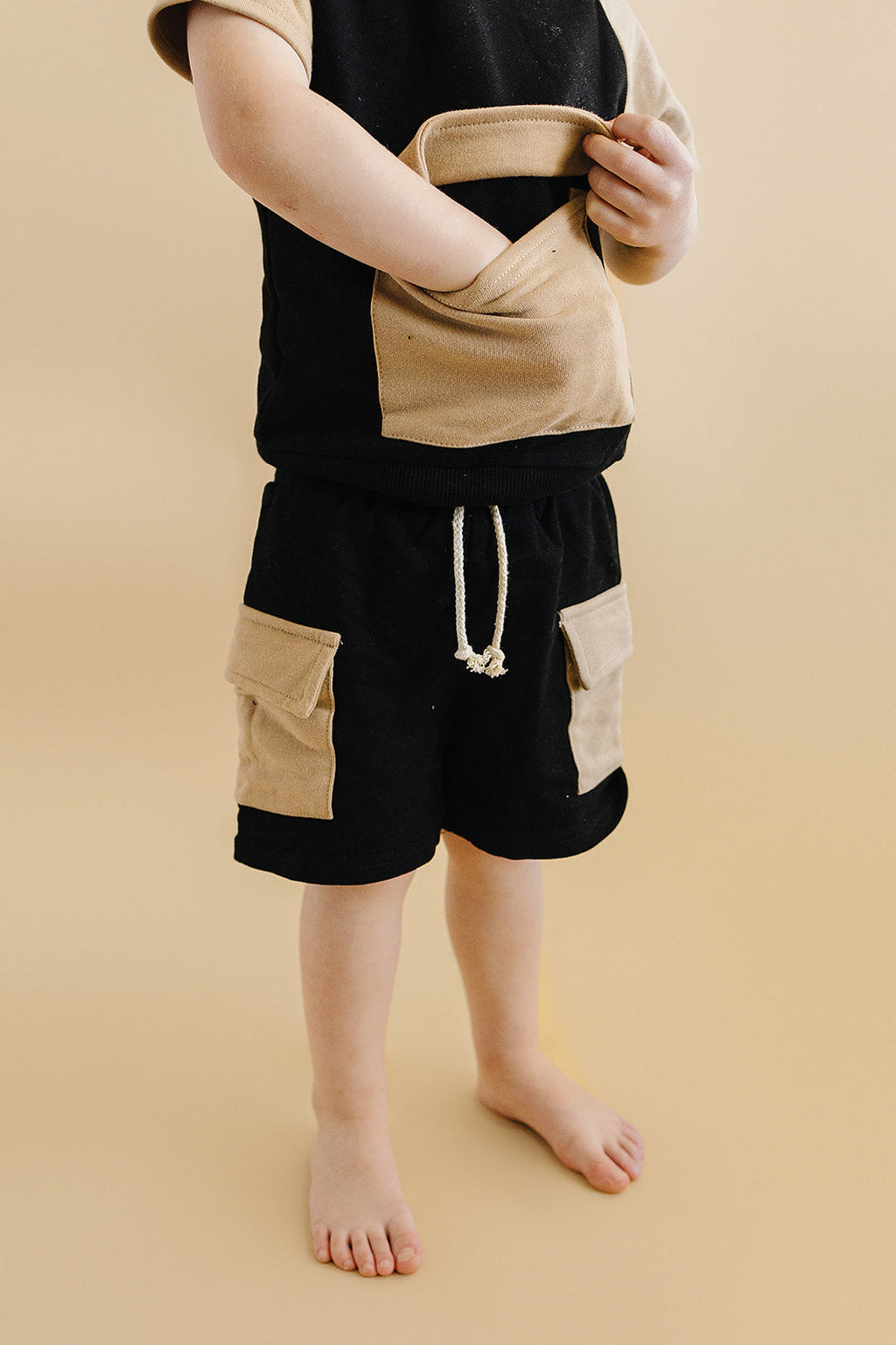Terry Cargo Shorts Set | Black & Tan